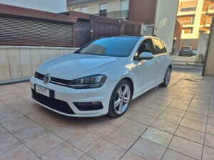 Volkswagen Golf 1.6 TDI 5p. R-LINE TETTO